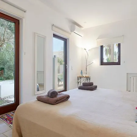 Rent This Luxury With Private Pool, Ibiza 1059 Villa